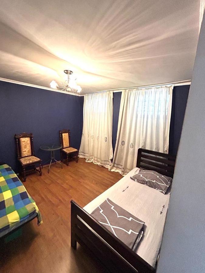 Booboo Flat In Italian Yard Appartement Tbilisi Buitenkant foto
